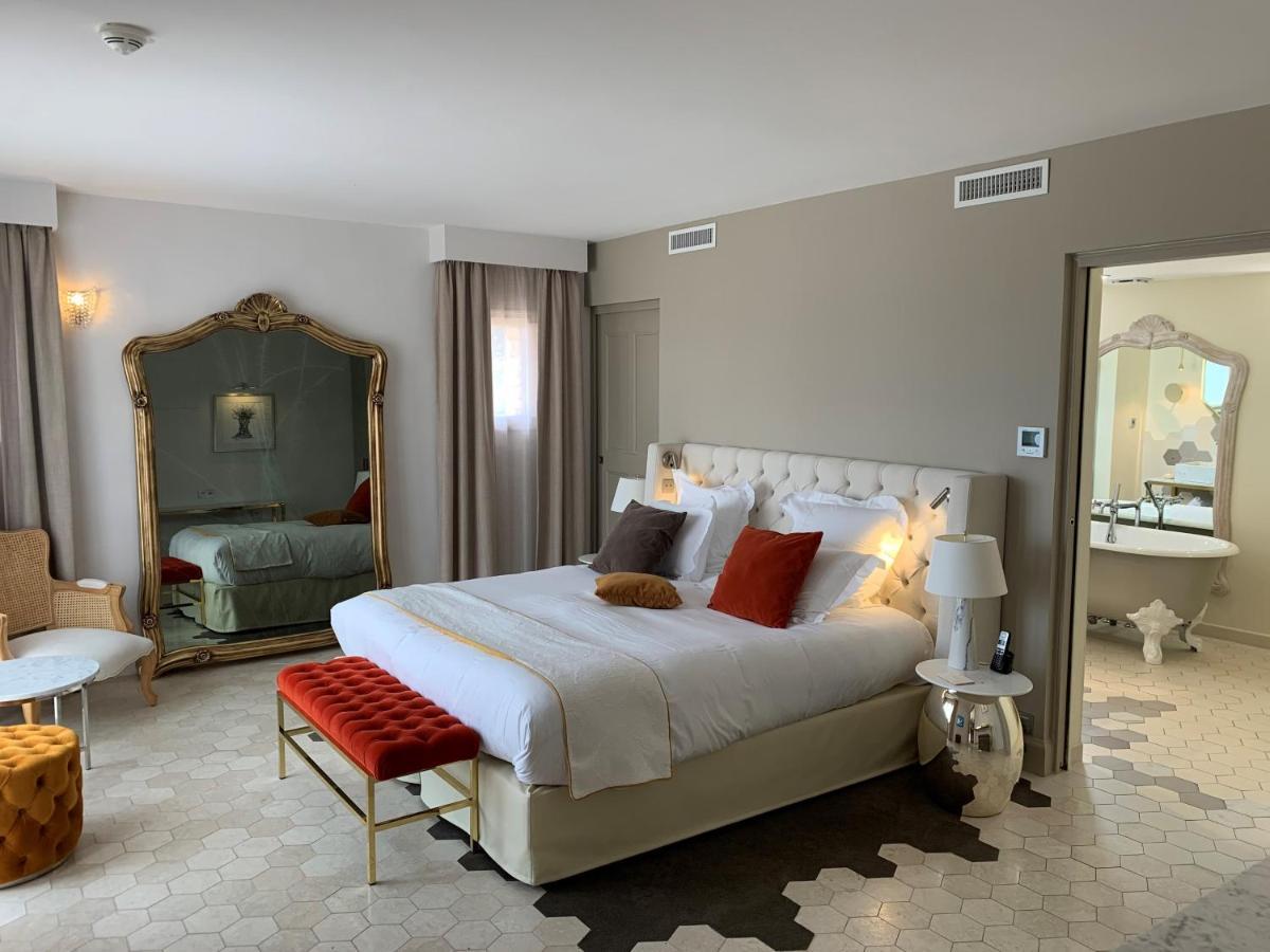 Mas Des Herbes Blanches Hotel & Spa - Relais & Chateaux جوكاس المظهر الخارجي الصورة